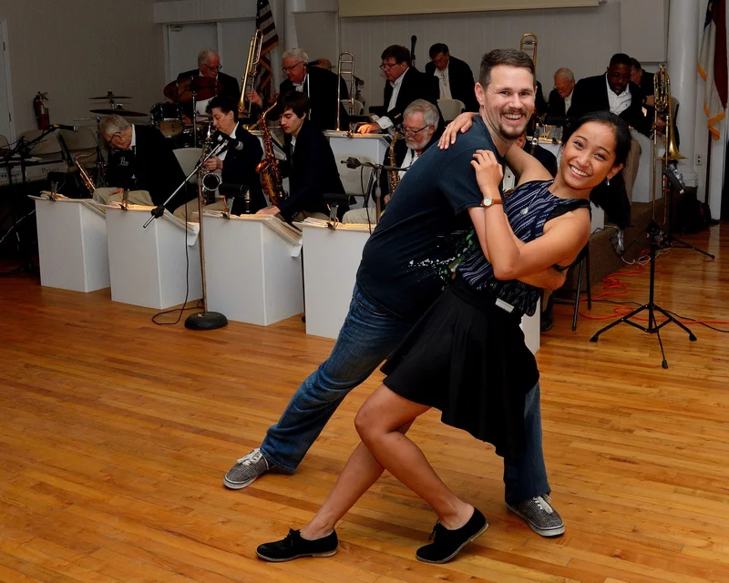 Beginner Swing Dance lesson with Real World Dance