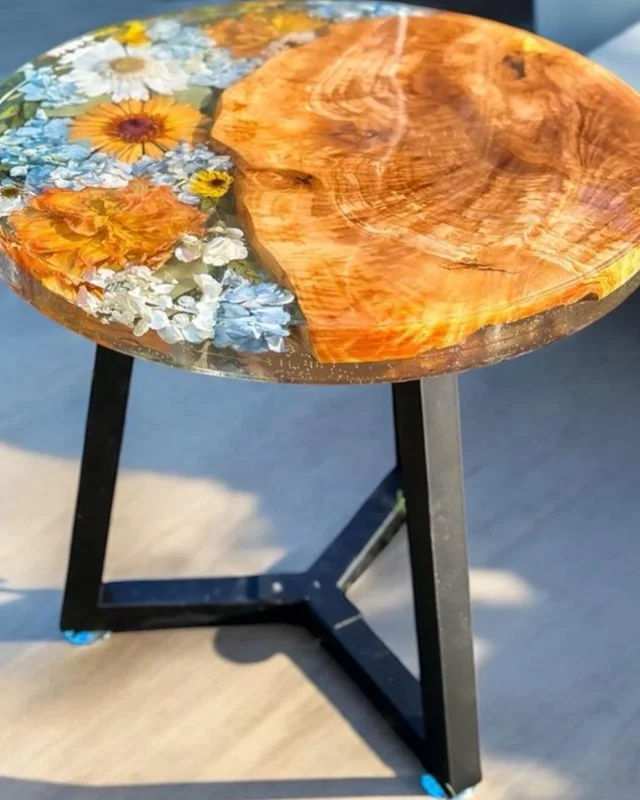Bloom and Board Pours photo